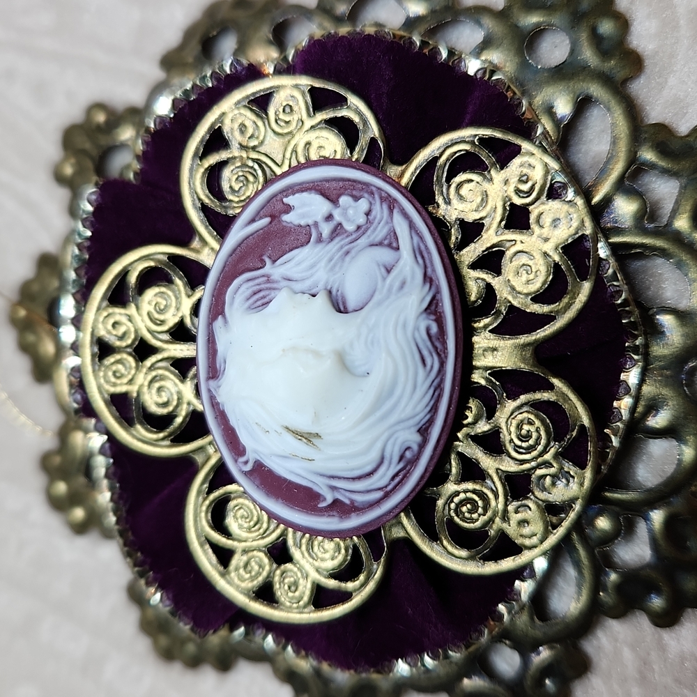 HANDMADE vintage look cameo ornament, deep plum purple w antique brass tone NEW